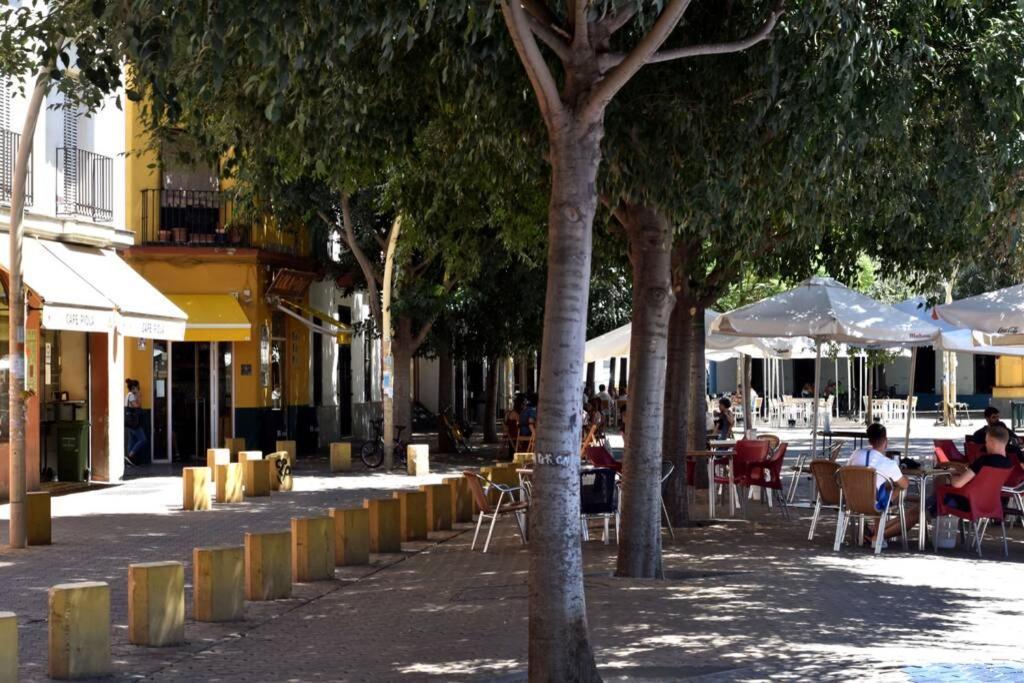Alameda De Hercules, Gate Of Seville Center Exterior photo